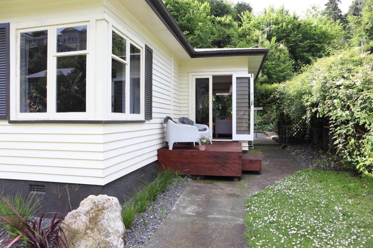 Rainbow Gate Cottage เนเปียร์ ภายนอก รูปภาพ