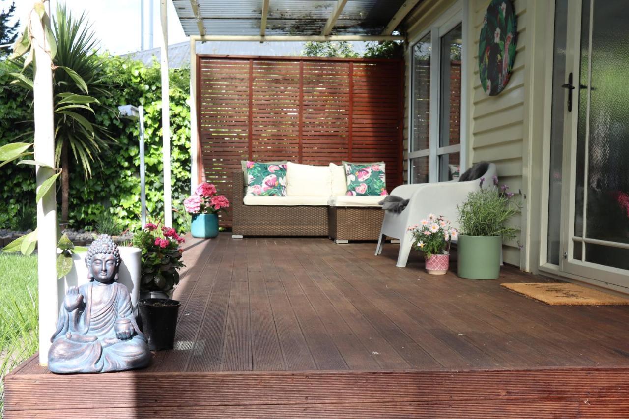 Rainbow Gate Cottage เนเปียร์ ภายนอก รูปภาพ